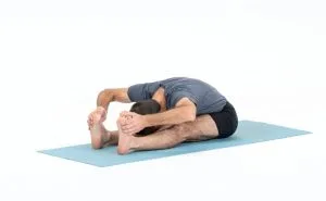 Padangustha Dandasana fase final
